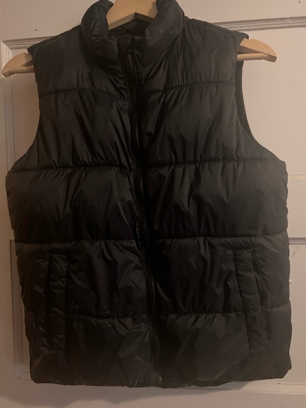 Old Navy Frost Free Puffer Vest